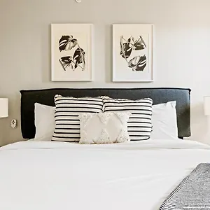 https://stylish-city-retreat-king-beds-walk-to-sloans-lake.seedenverhotels.com